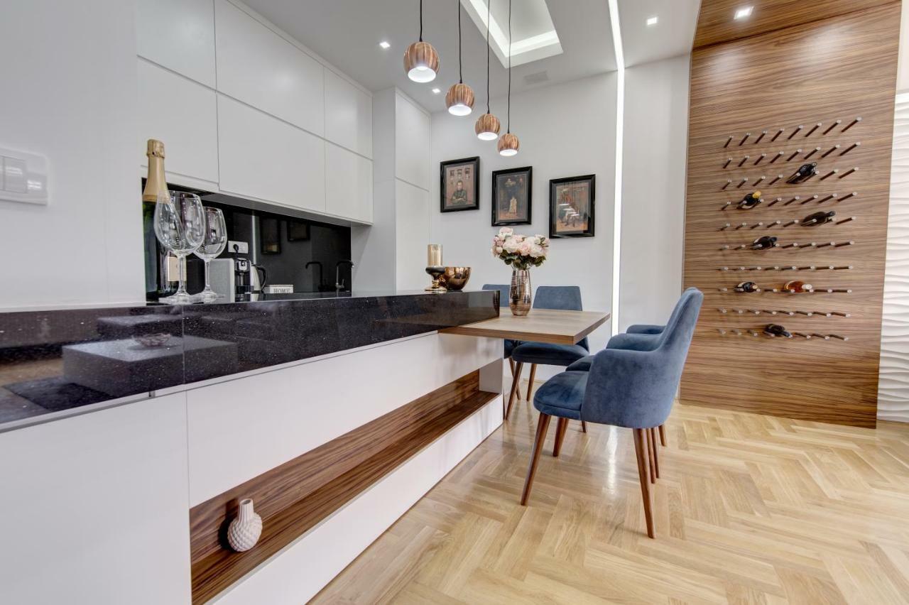 Apartmán Centar President Aranđelovac Exteriér fotografie